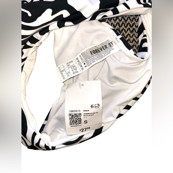 NWT Forever 21 • Bathing Suit, One Piece, Cut out Front and Back, Small - Picture 6 of 7